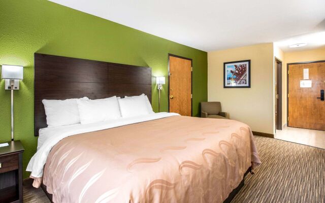 Quality Inn & Suites Brandenburg - Fort Knox