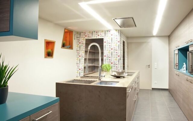 Majestic Holiday Home In Butgenbach With Turkish Steambath