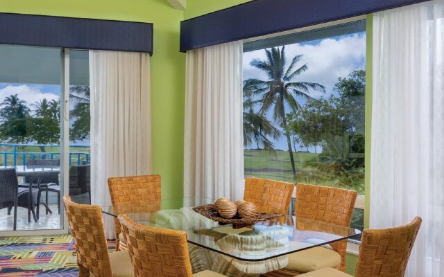 Holua Resort