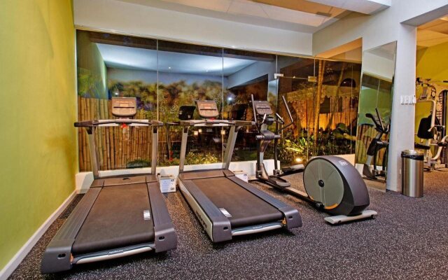 Costabella Tropical Beach Hotel