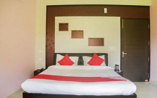 Satkar Hotel By OYO Rooms