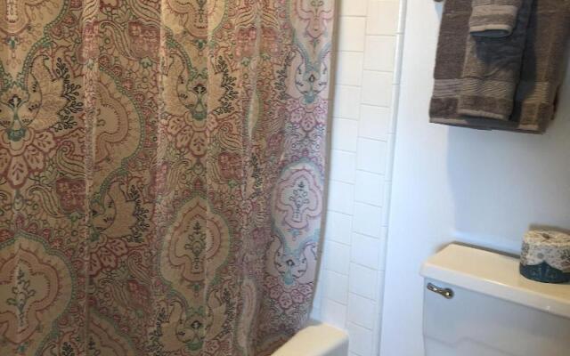 The Shores Inn and Beach Houses