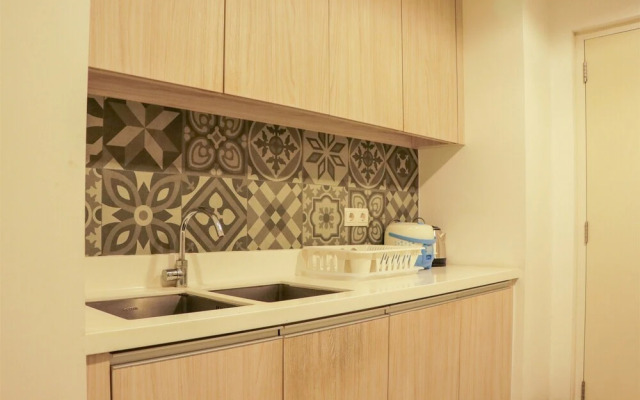 Spacious And Modern 3Br Apartment At Simprug Park Residences