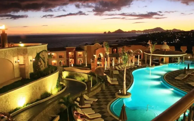 Huge Family Suite Cabo San Lucas