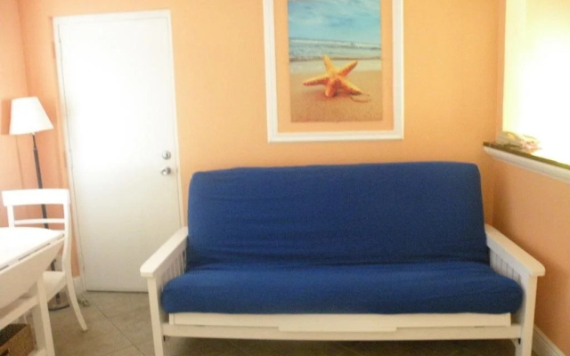 Pelican Pointe Clearwater Beach Hotel