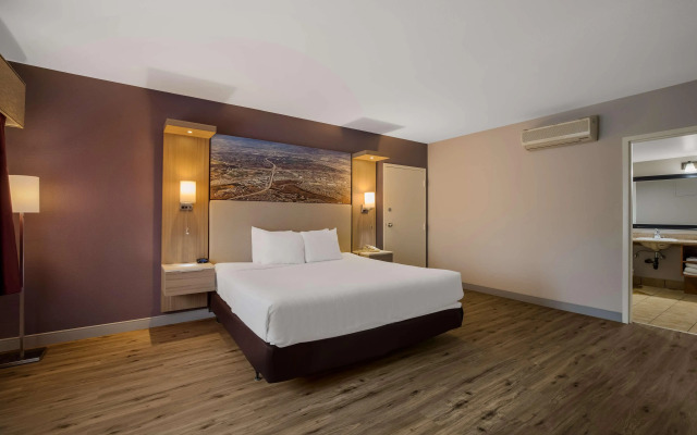 Best Western Diamond Bar Hotel & Suites