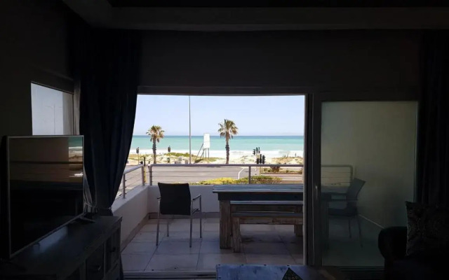 109 da Gama on Beach