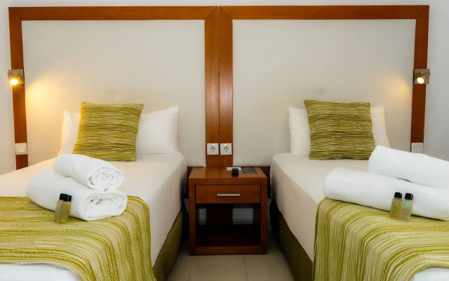 Apartamentos Hesperia Bristol Playa