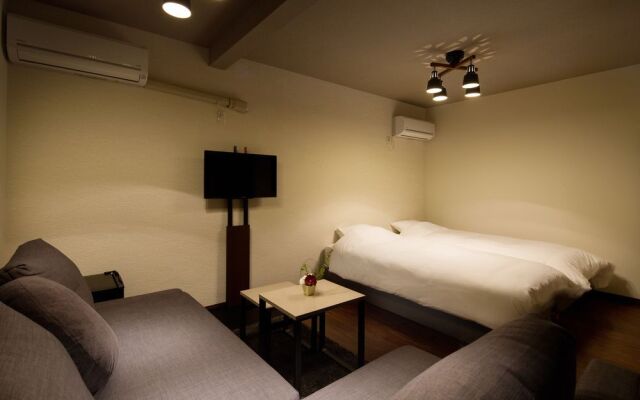 Tsumugi Hostel Enmachi