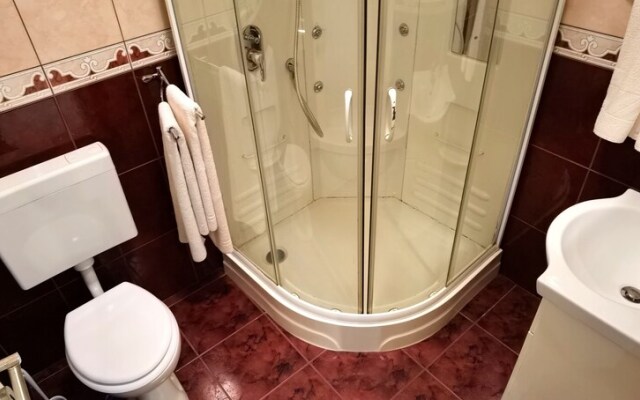 Inviting 1-Bed Apartment in Ičići