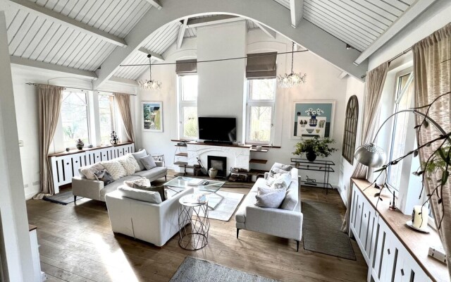 Luxury Chilterns Hideaway, Easy Access to London
