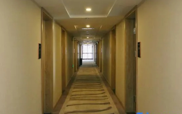 Y Boutique Hotel (Xi'an University Town)