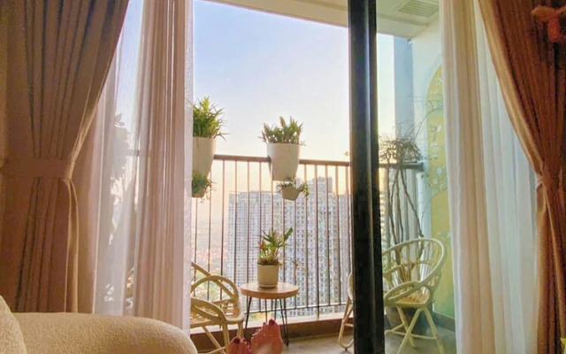 Armin Homes 3BR Wabi Sabi Apt Ecopark