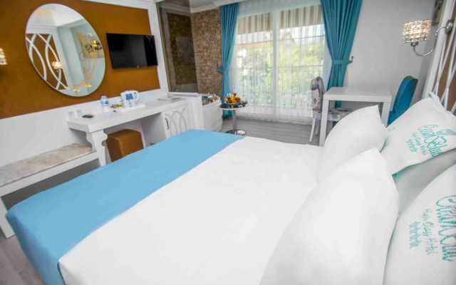 Ocean Blue High Class Hotel