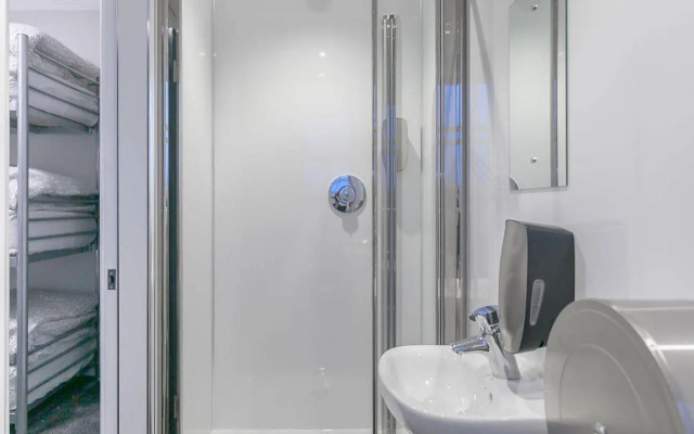 West End Hotel - Hostel