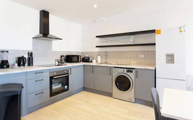 Kings Building- 2 Bed & Bathroom Flats