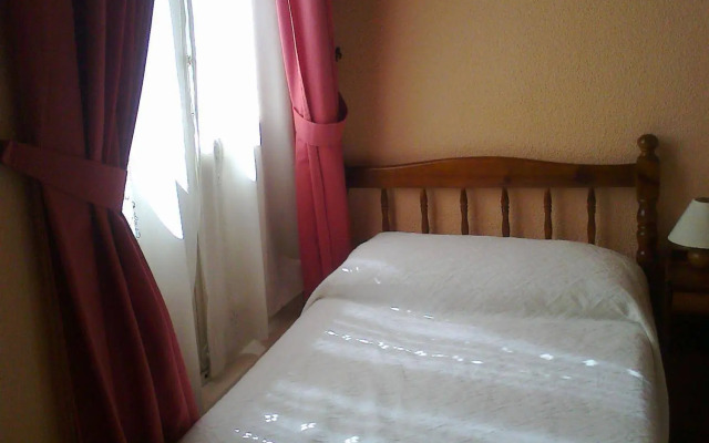 Hostal Hispalense
