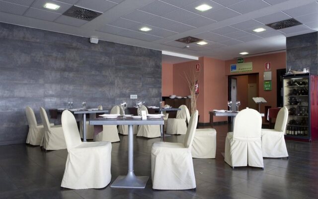 Apartamentos Vértice Sevilla Aljarafe