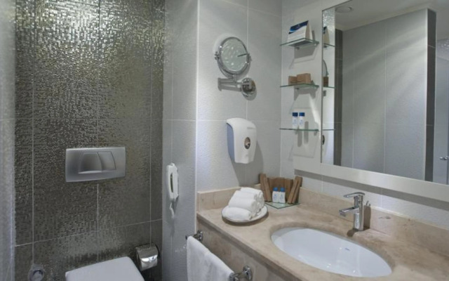 Crystal Palace Luxury Resort & Spa - All Inclusive Resort
