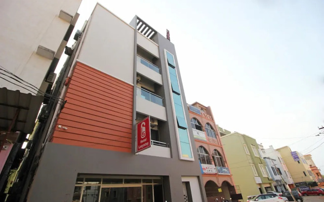 OYO Flagship 8346 LazyStays