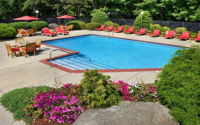 Trumbull Marriott Shelton