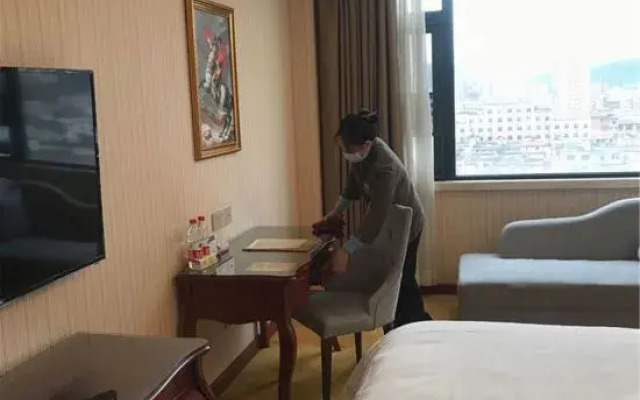 Vienna Hotel (Xixia)