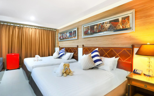 Diamond City Hotel