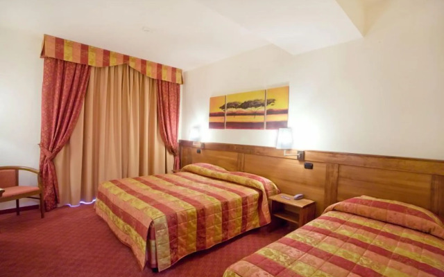 Hotel Master
