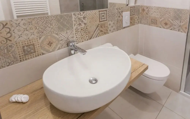 Cozy and Central Studio Near City Park Zrinjevac