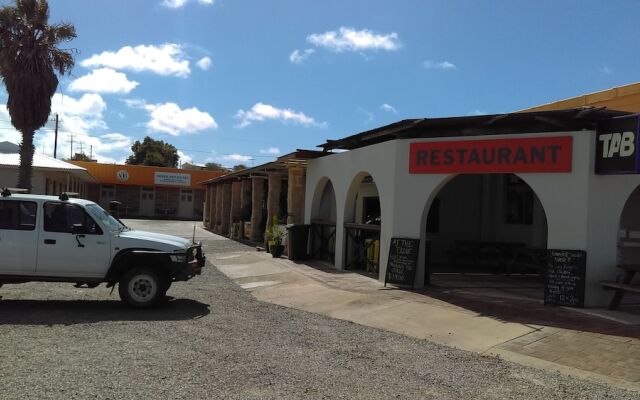 Shark Bay Hotel