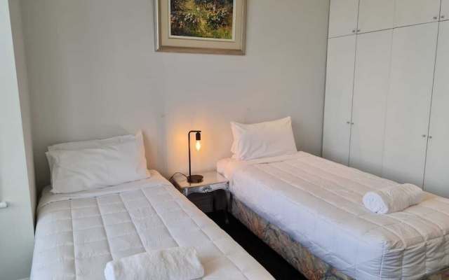 U Suites Hataitai - Gorgeous Classic Wellington Two Story Villa – Guest Rooms – Wellington