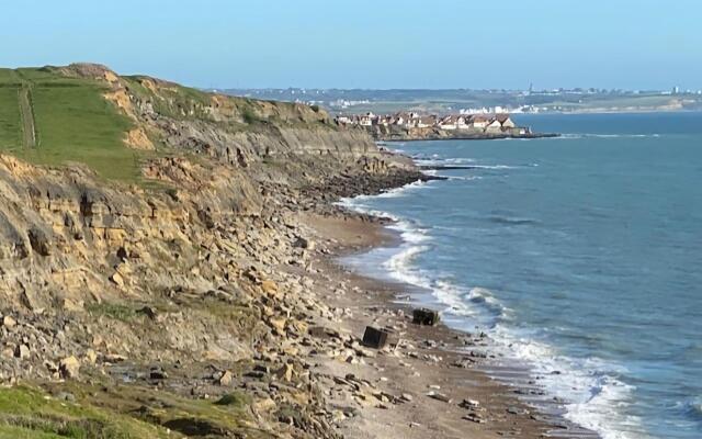 Nice Holiday Home In Audinghen With Garden