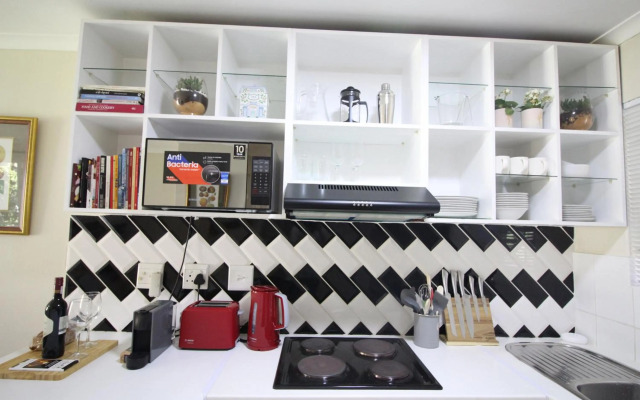 Tamboerskloof 2 bed apartment