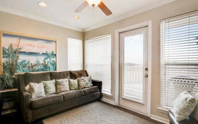 Seascape 2221 1 Bedroom Condo by RedAwning