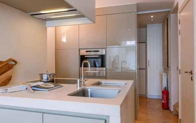 Lovely and Spacious Apartment on top Location