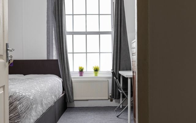 Tower Bridge Accommodation - 22