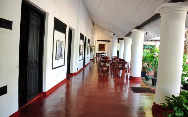 Belihuloya Rest House