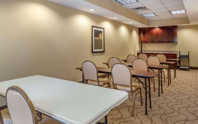 Comfort Suites Biloxi - Ocean Springs