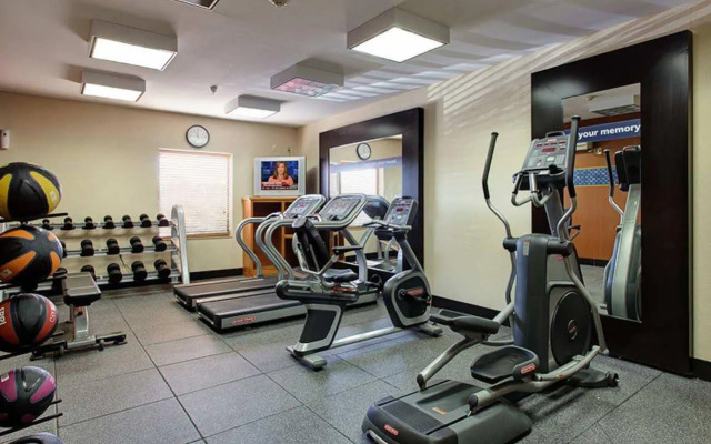 Hampton Inn & Suites Fremont