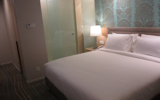 Cosmo Hotel Kuala Lumpur - Image 3