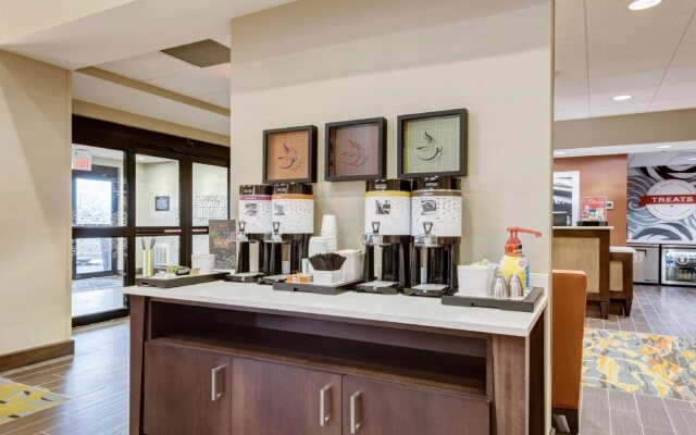 Hampton Inn St. Louis Wentzville