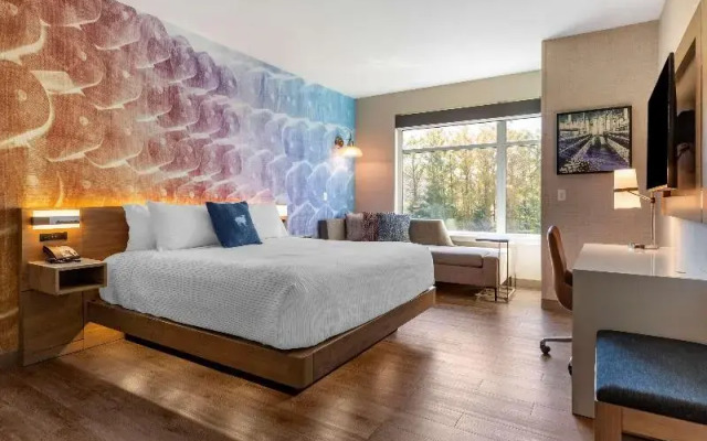 Cambria Hotel