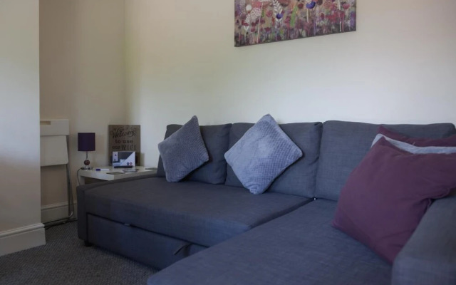 1 Willows Apartment
