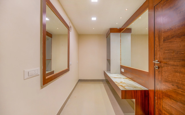 Fabhotel Phoenix Brookfield