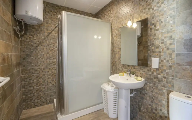 Summer Breeze with Panoramic terrace by Getaways Malta