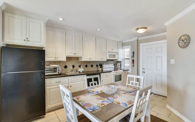 Seascape 2313 Hotel Room