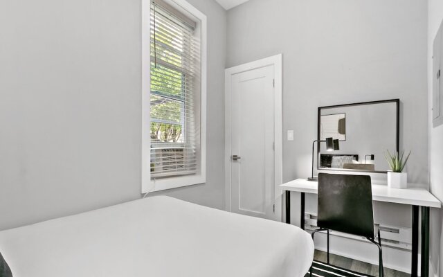 Comfy & Stylish 2BR 1BA in West Town
