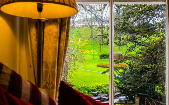 Broomfield House