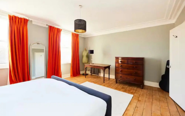 Stylish 3Br Home With Private Patio In Maida Vale