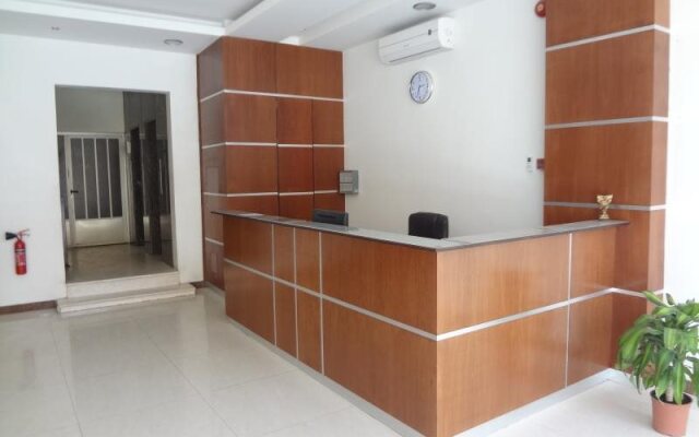 Al Berwaz Hotel Suites
